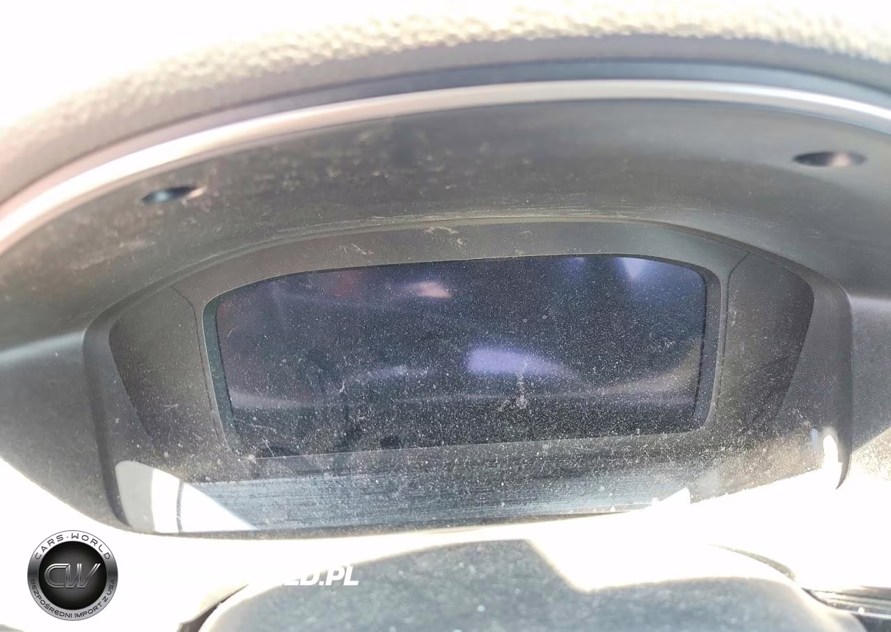 2023 Honda Civic Touring VIN:2HGFE1F91PH319227 - 9