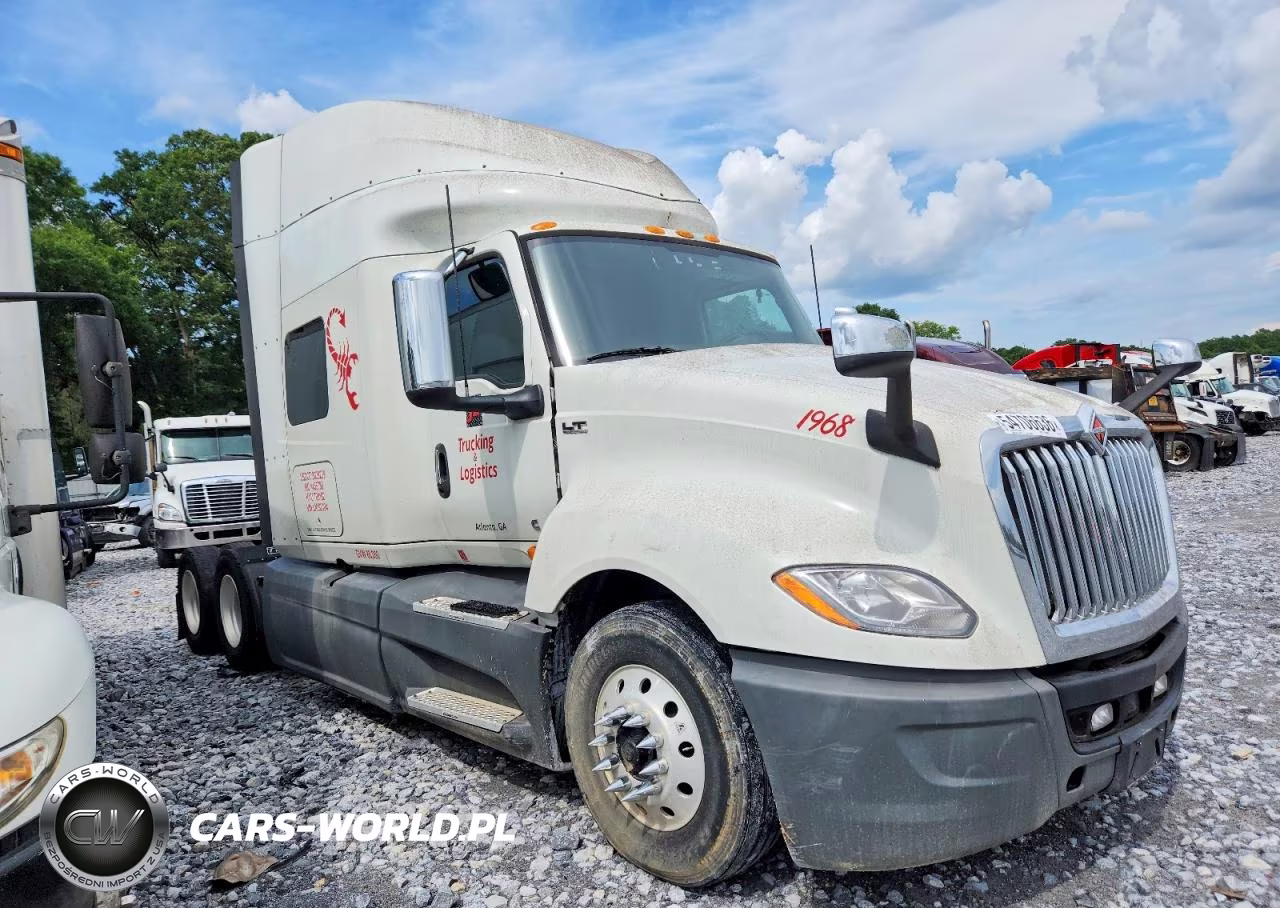 2020 International Lt625