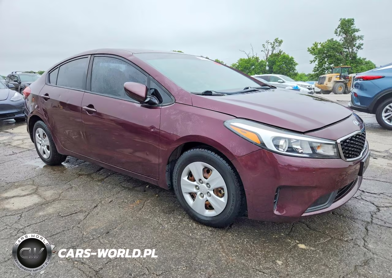 2018 Kia Forte Lx VIN:3KPFK4A77JE168315 - 4