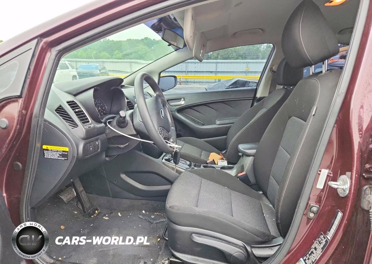 2018 Kia Forte Lx VIN:3KPFK4A77JE168315 - 7