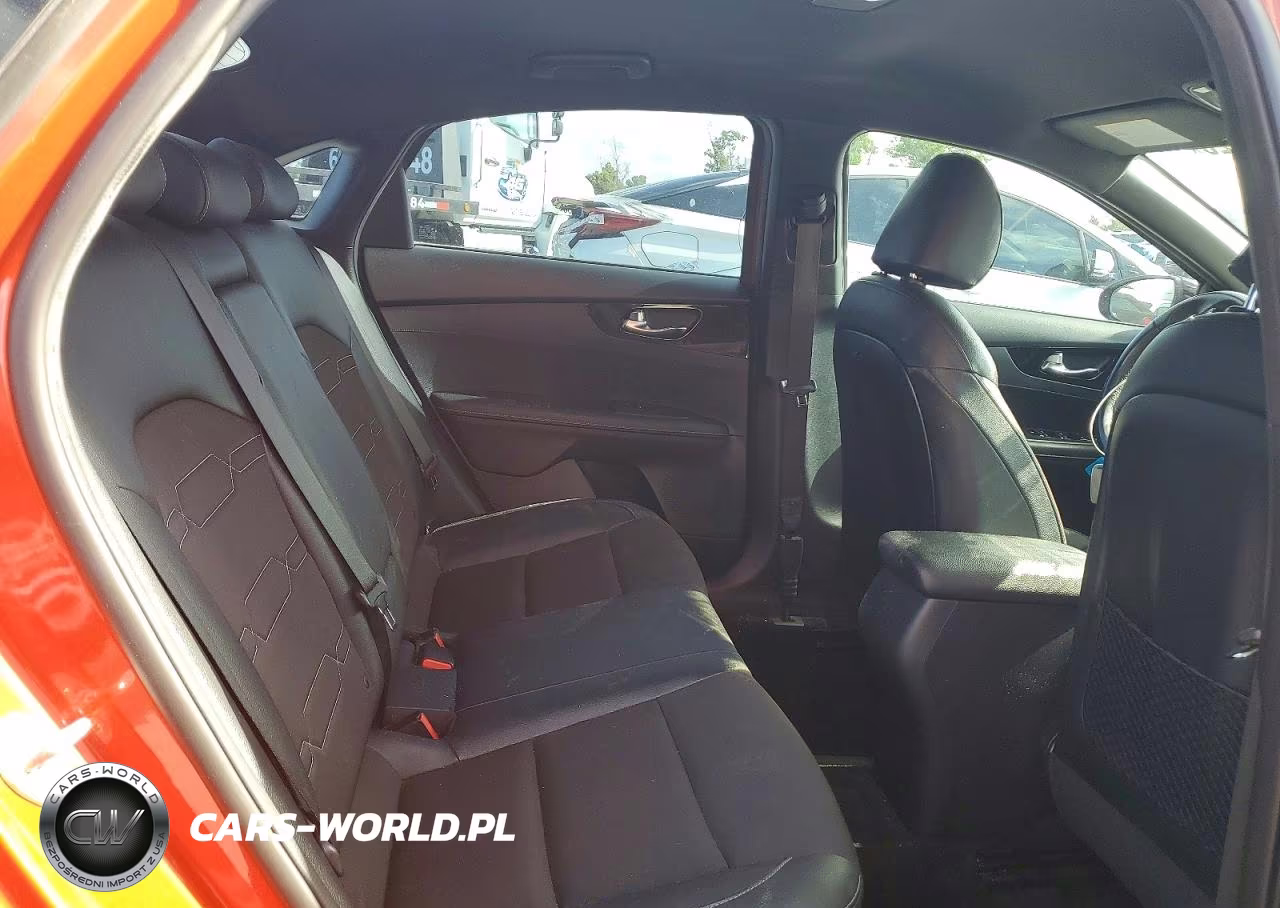 2020 Kia Forte Gt Line VIN:3KPF34AD9LE253839 - 10