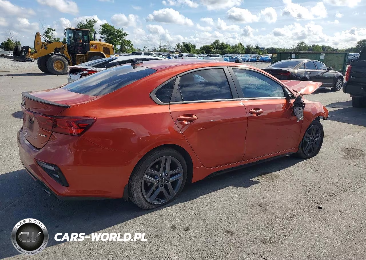 2020 Kia Forte Gt Line VIN:3KPF34AD9LE253839 - 3