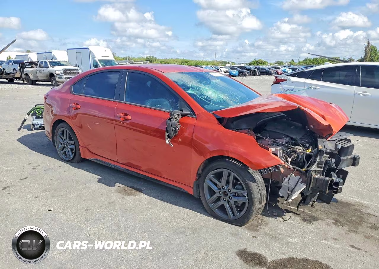 2020 Kia Forte Gt Line VIN:3KPF34AD9LE253839 - 4