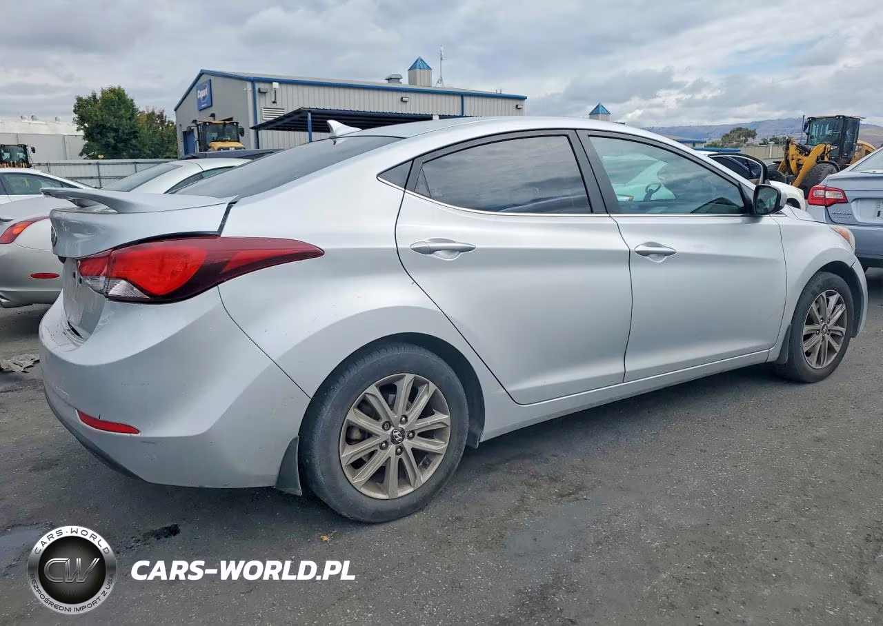 2015 HYUNDAI ELANTRA SE VIN:KMHDH4AE9FU230905 - 3