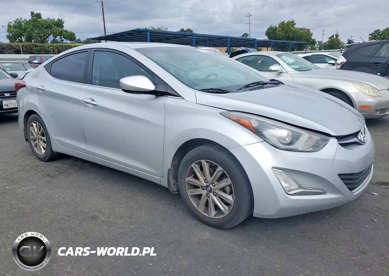2015 HYUNDAI ELANTRA SE VIN:KMHDH4AE9FU230905 - 4