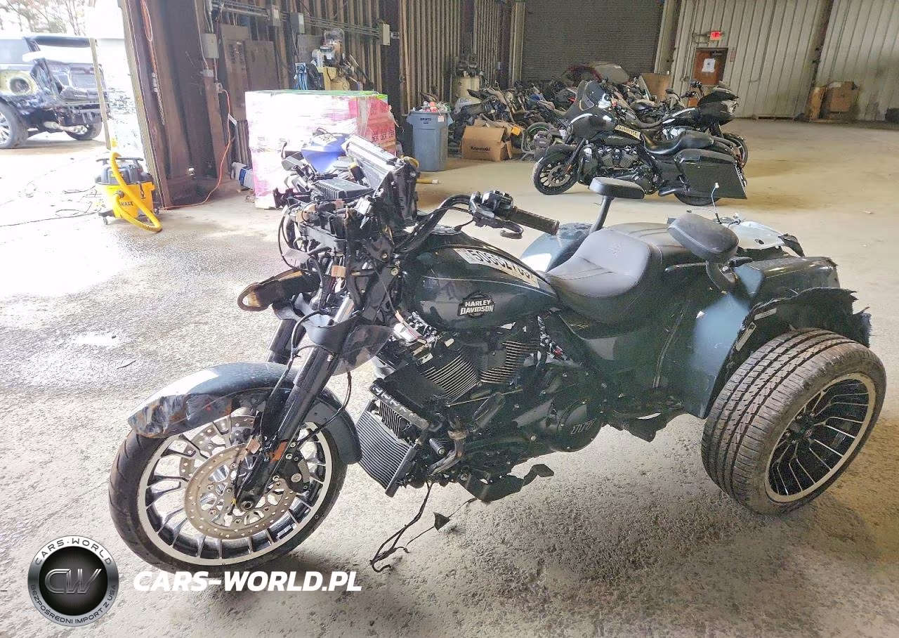 2026 Harley-Davidson Flhlt VIN:1HD1MGN19TB852874 - 3