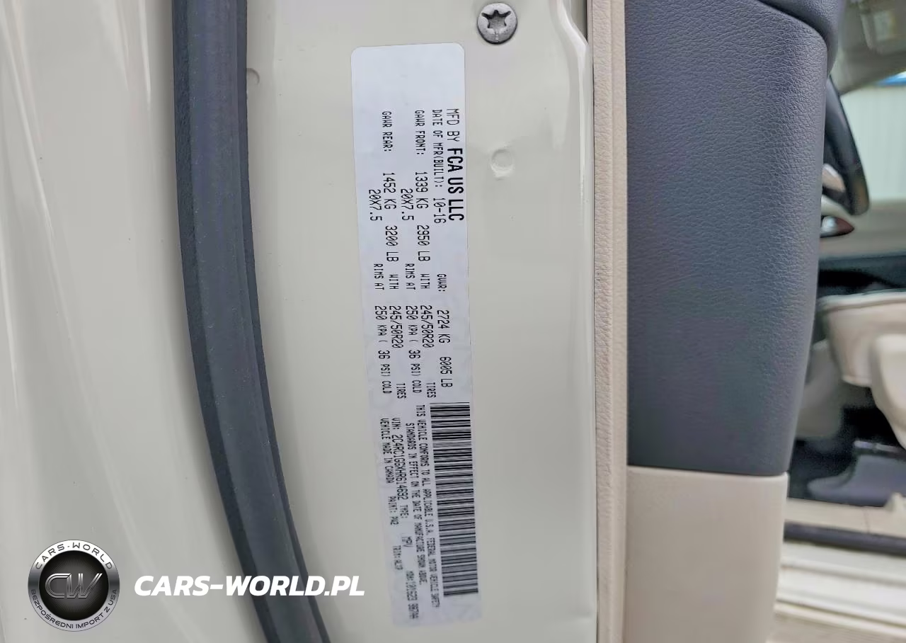 2017 Chrysler Pacifica Limited VIN:2C4RC1GGXHR614692 - 13
