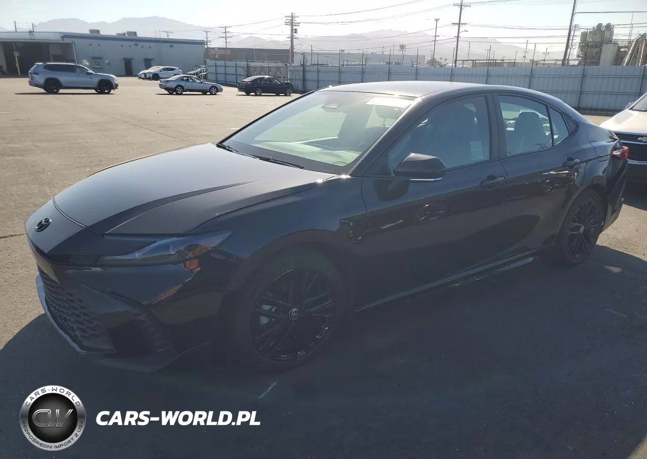 2025 Toyota Camry Se – zdjęcie 1 z 12