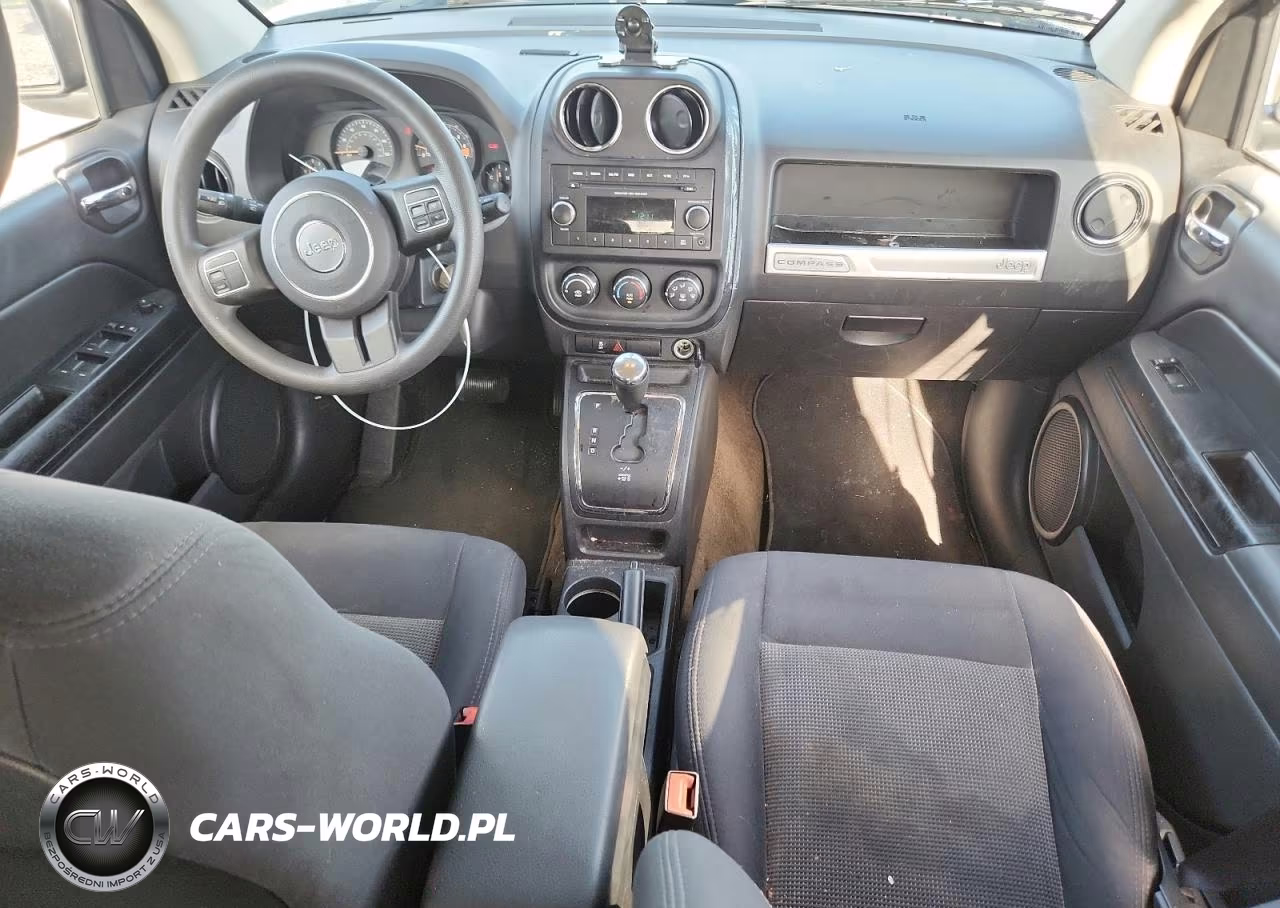 2014 Jeep Compass Sport VIN:1C4NJCBA3ED561013 - 8