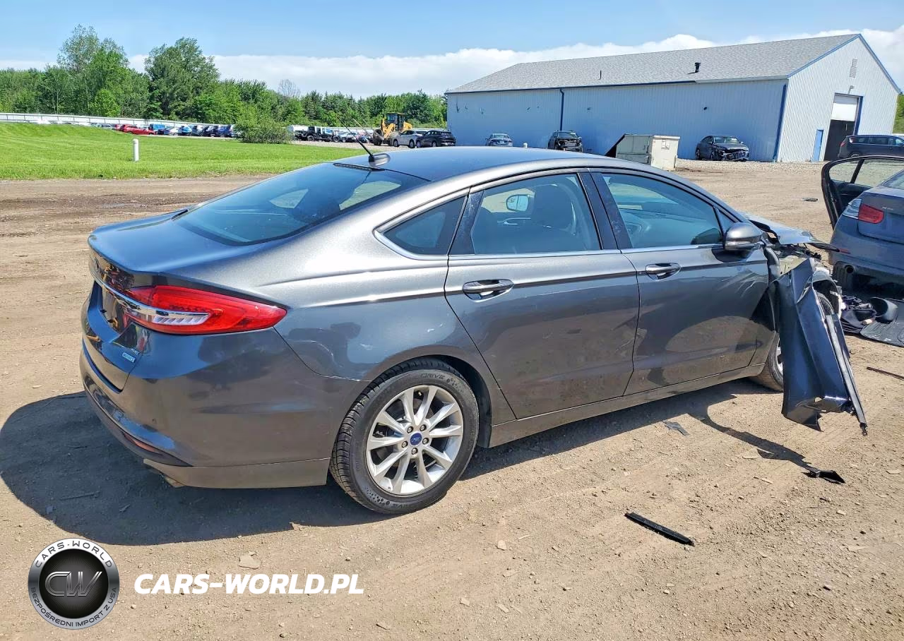 2017 Ford Fusion VIN:3FA6P0HD8HR120451 - 3