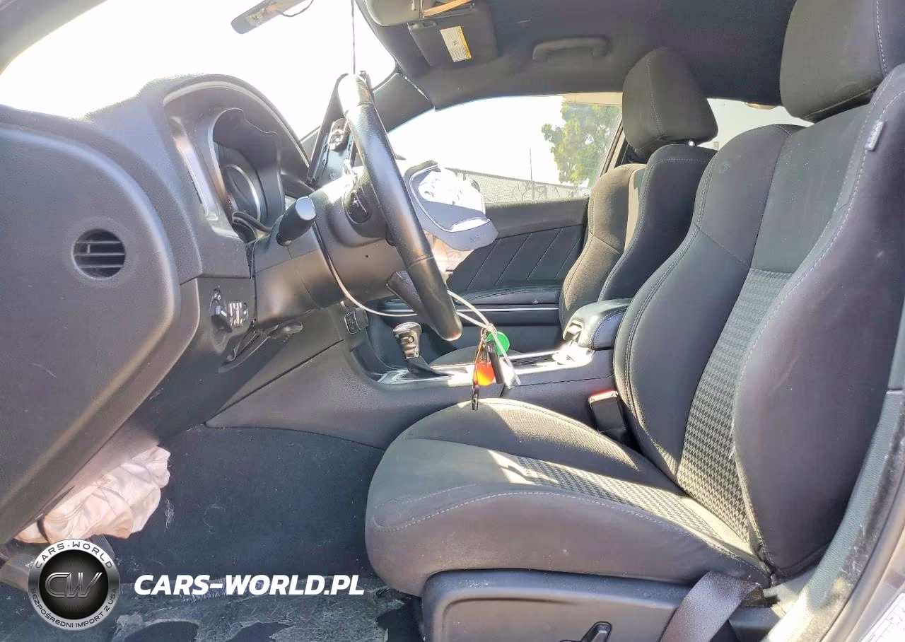 2019 Dodge Charger R VIN:2C3CDXCTXKH633401 - 7