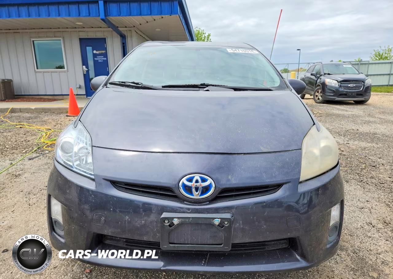 2011 Toyota Prius Two VIN:JTDKN3DU9B1384852 - 5