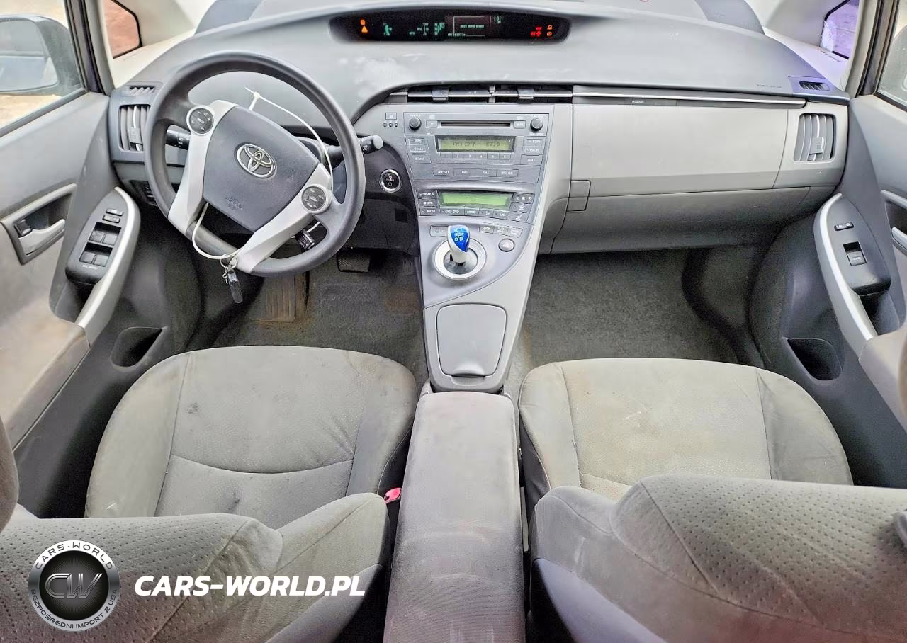 2011 Toyota Prius Two VIN:JTDKN3DU9B1384852 - 8