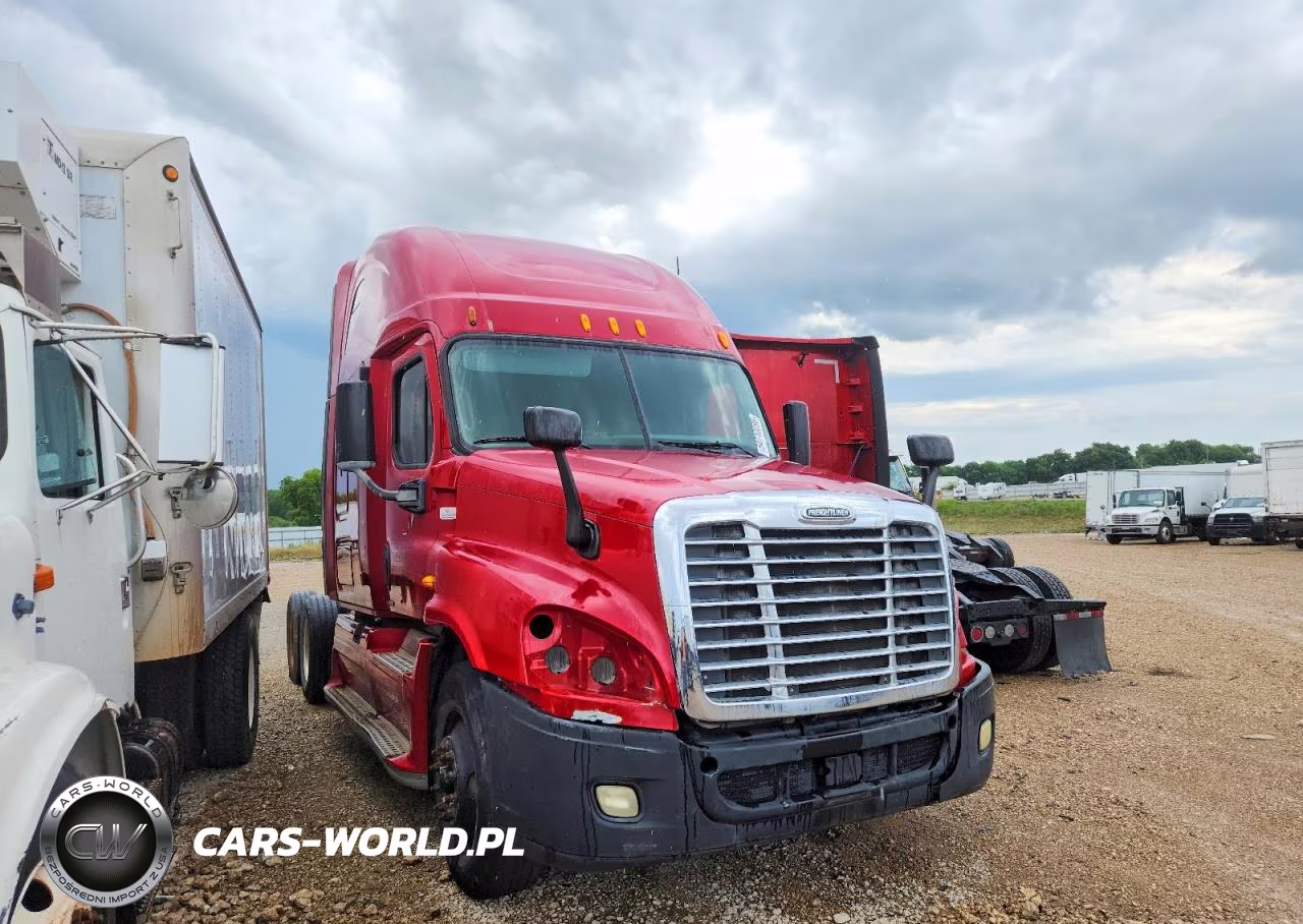 2012 Freightliner Cascadia Semi Truck