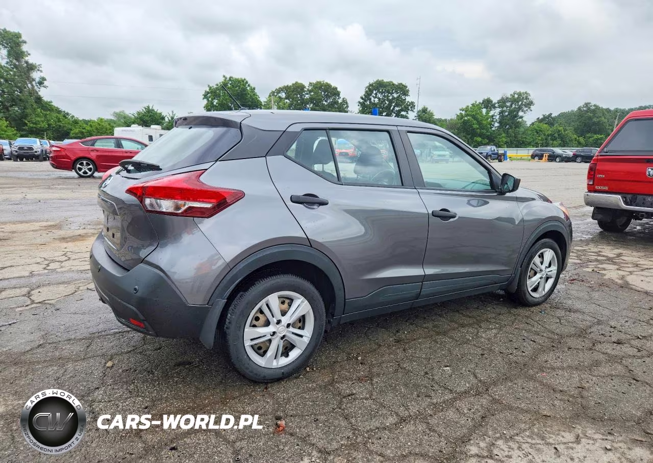 2020 Nissan Kicks S VIN:3N1CP5BV9LL572807 - 3