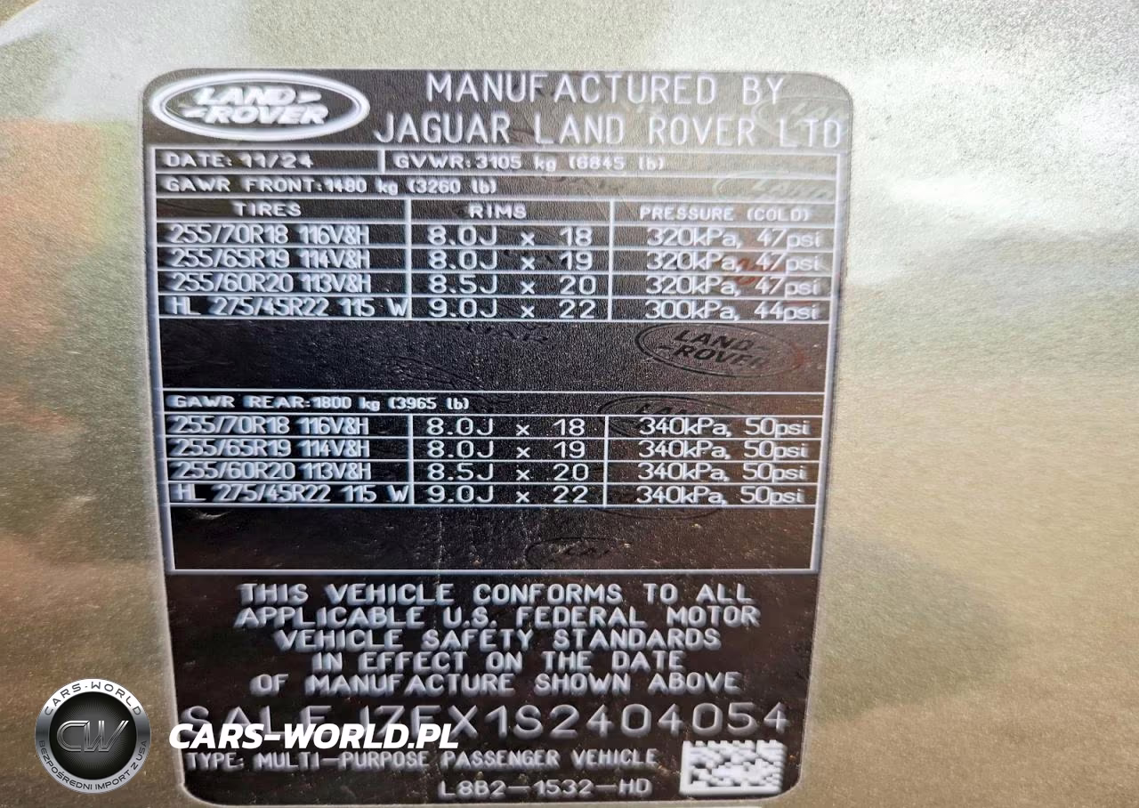 2025 Land Rover Defender 110 S VIN:SALEJ7EX1S2404054 - 13