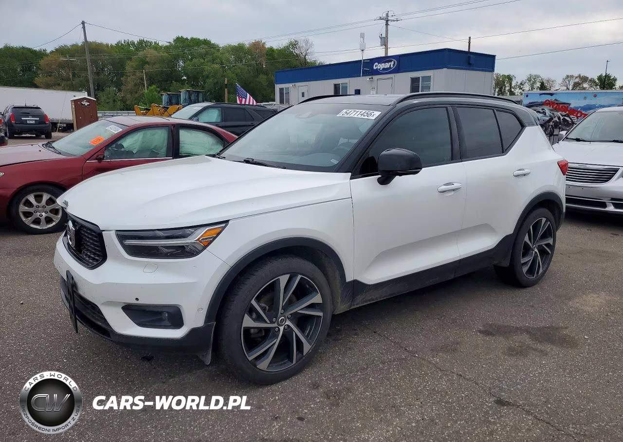 2020 Volvo Xc40 T5 R-Design