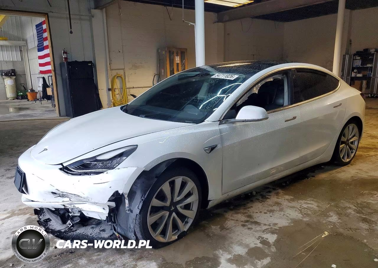 2020 Tesla Model 3 – zdjęcie 1 z 12