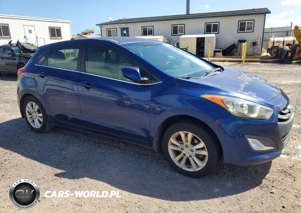 2013 Hyundai Elantra Gt Base VIN:KMHD35LE3DU053475 - 4