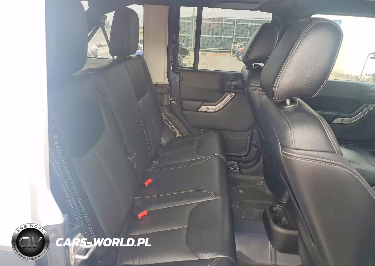 2017 Jeep Wrangler Unlimited Sahara VIN:1C4BJWEG3HL684485 - 11