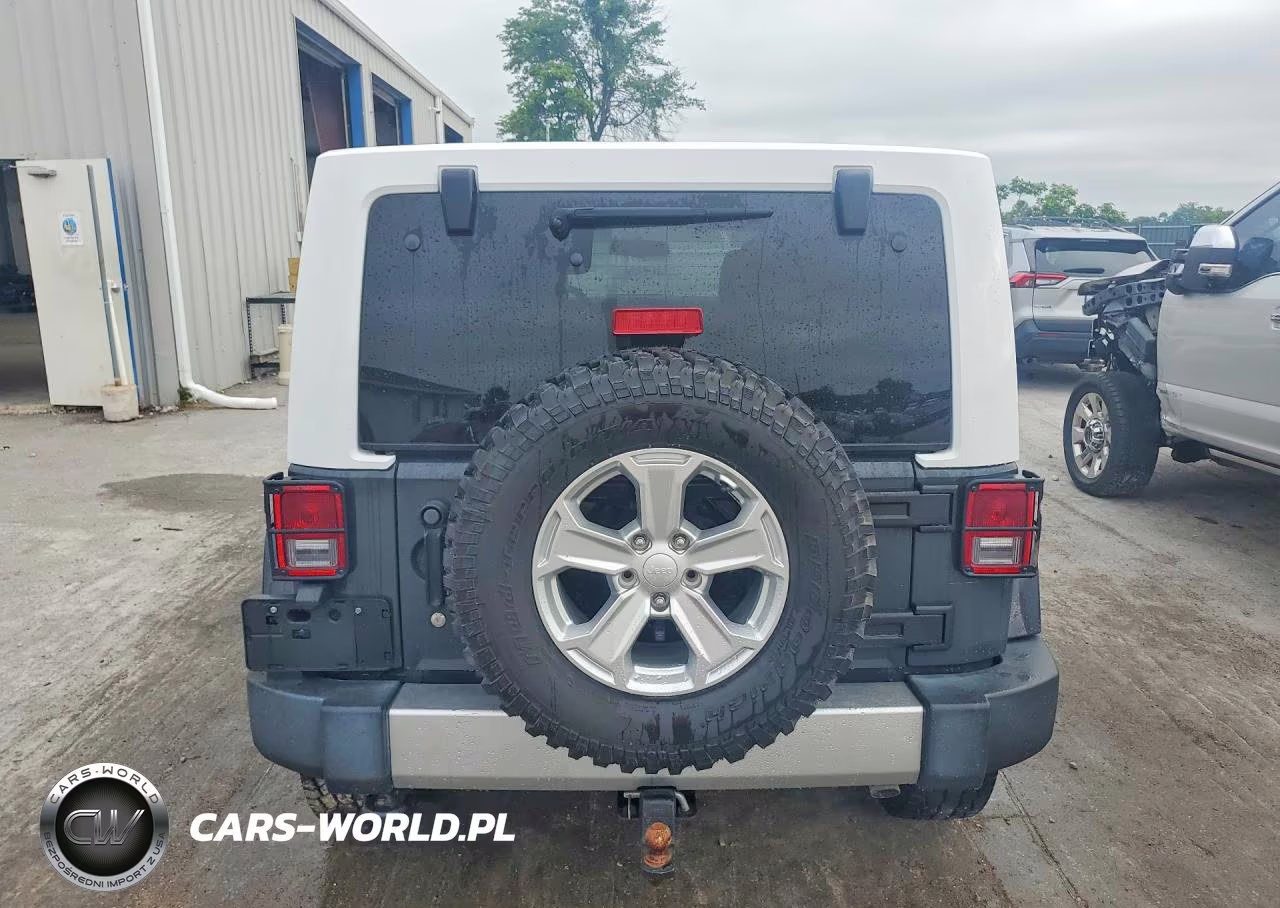 2017 Jeep Wrangler Unlimited Sahara VIN:1C4BJWEG3HL684485 - 6