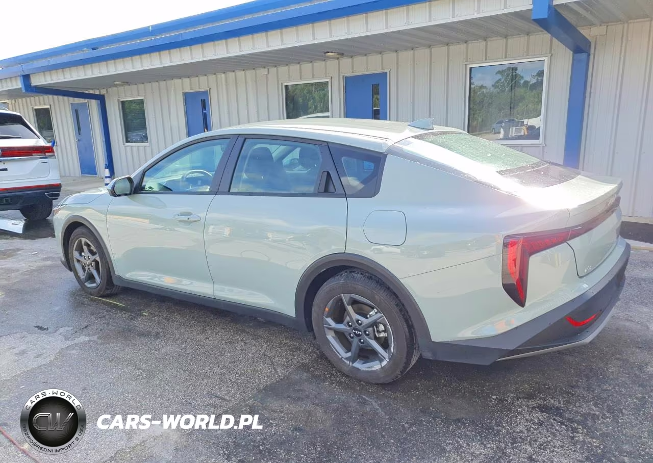 2026 Kia K4 Lxs VIN:3KPFT4DE2TE251872 - 2