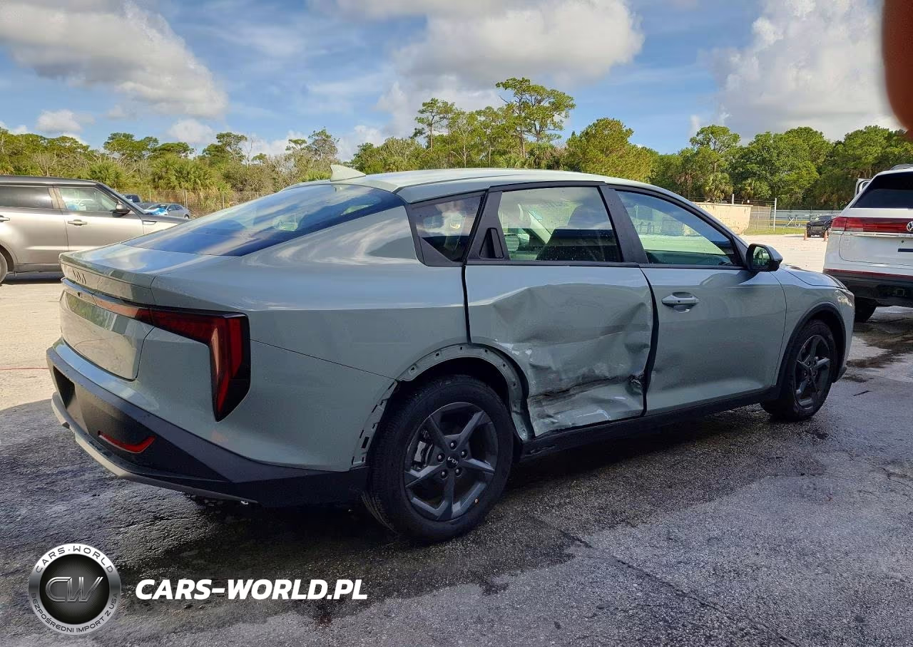2026 Kia K4 Lxs VIN:3KPFT4DE2TE251872 - 3