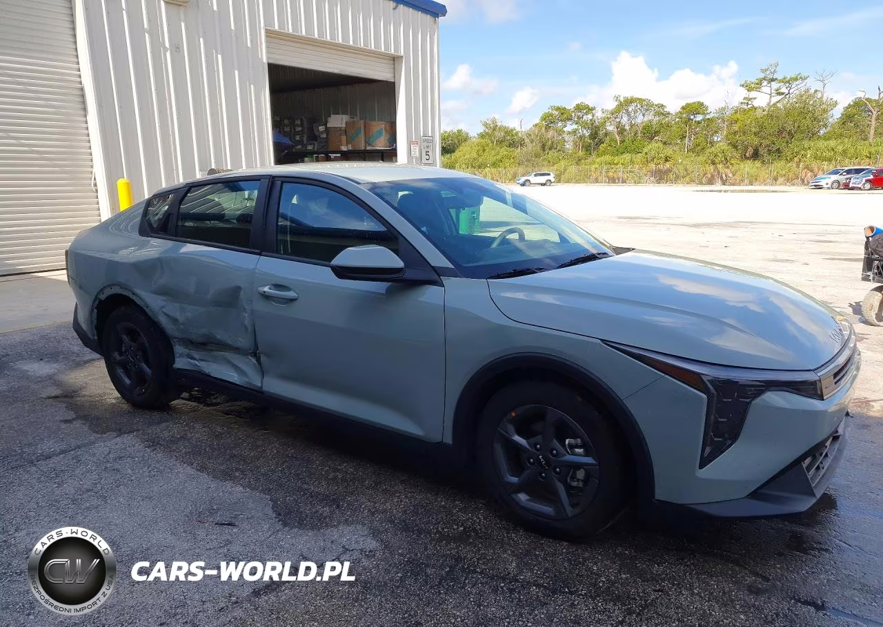 2026 Kia K4 Lxs VIN:3KPFT4DE2TE251872 - 4
