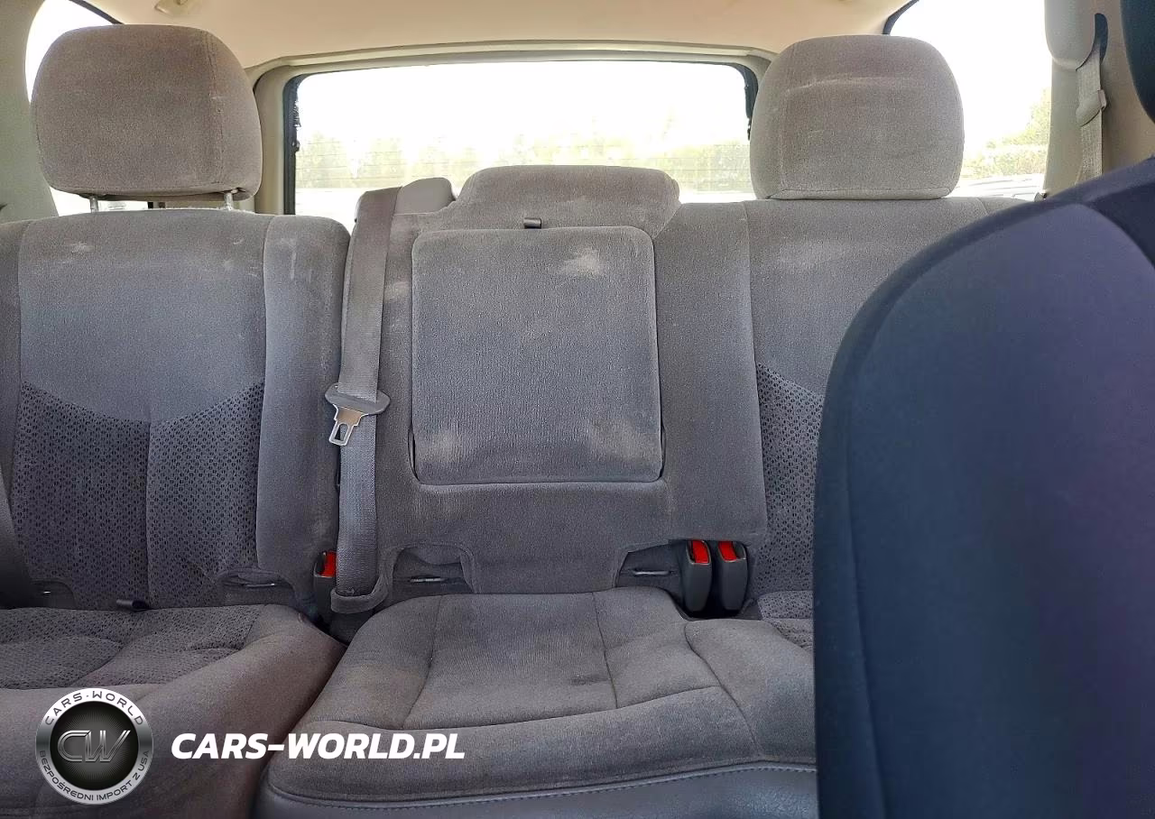 2006 Chevrolet Tahoe C1500 VIN:1GNEC13V16J117087 - 10