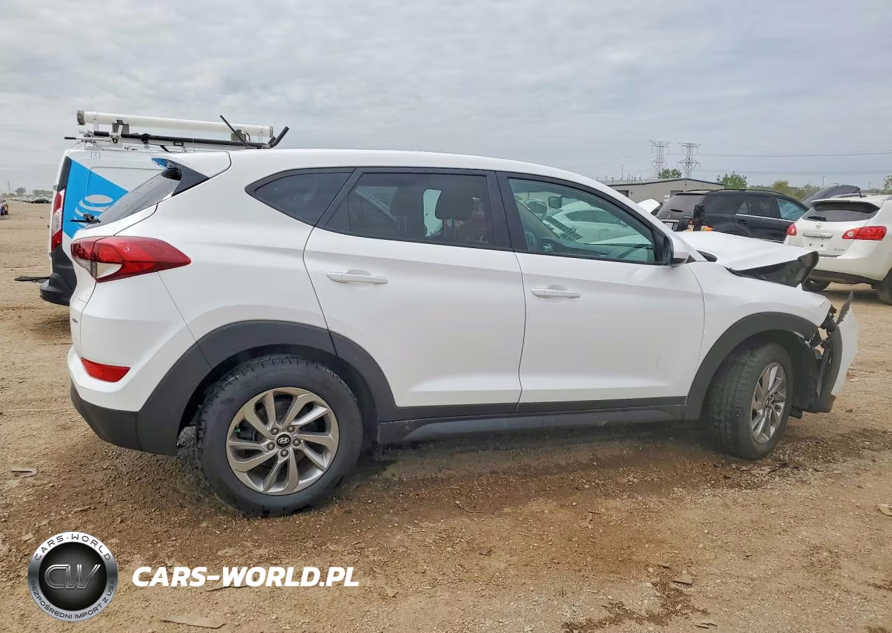 2018 Hyundai Tucson Se VIN:KM8J2CA46JU798625 - 3