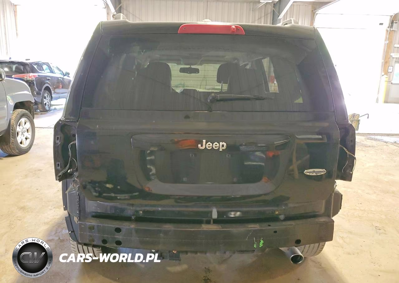 2017 Jeep Patriot Latitude VIN:1C4NJPFA8HD136862 - 6
