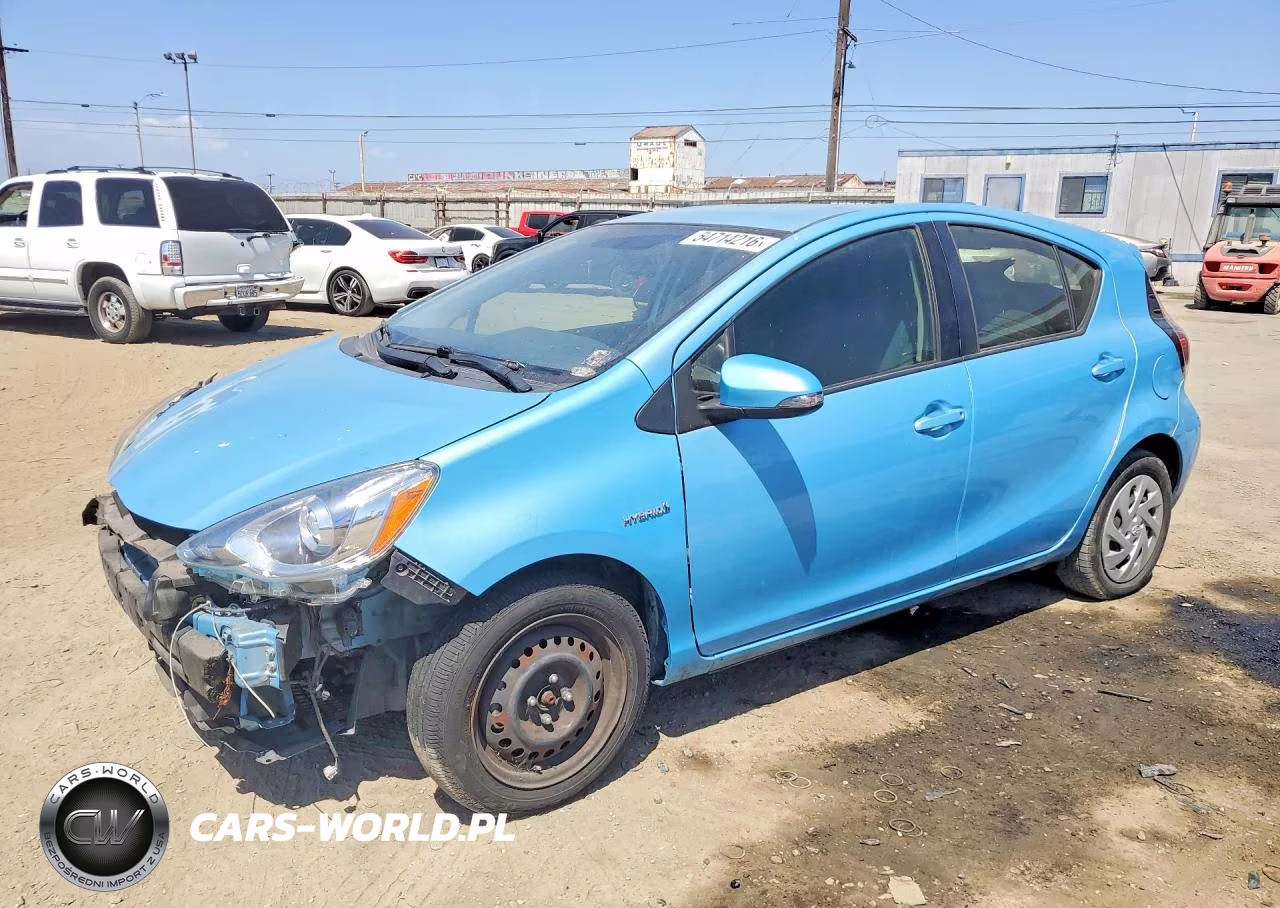 2016 Toyota Prius C Two