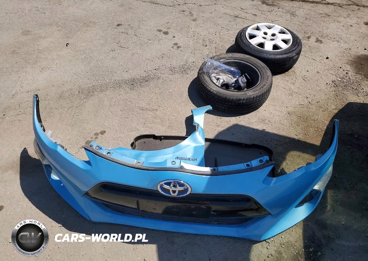 2016 Toyota Prius C Two VIN:JTDKDTB3XG1137649 - 12