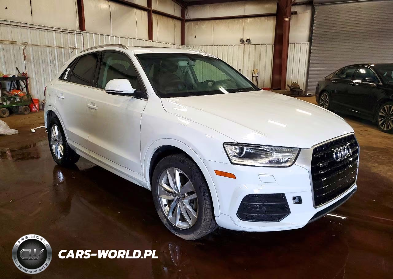 2016 Audi Q3 Premium Plus VIN:WA1EFCFS5GR014779 - 4