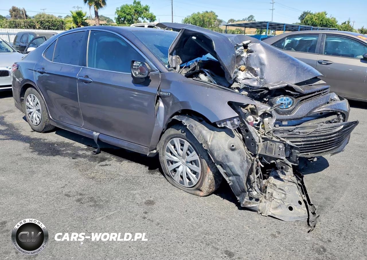 2019 Toyota Camry Le VIN:4T1B31HK2KU006482 - 4