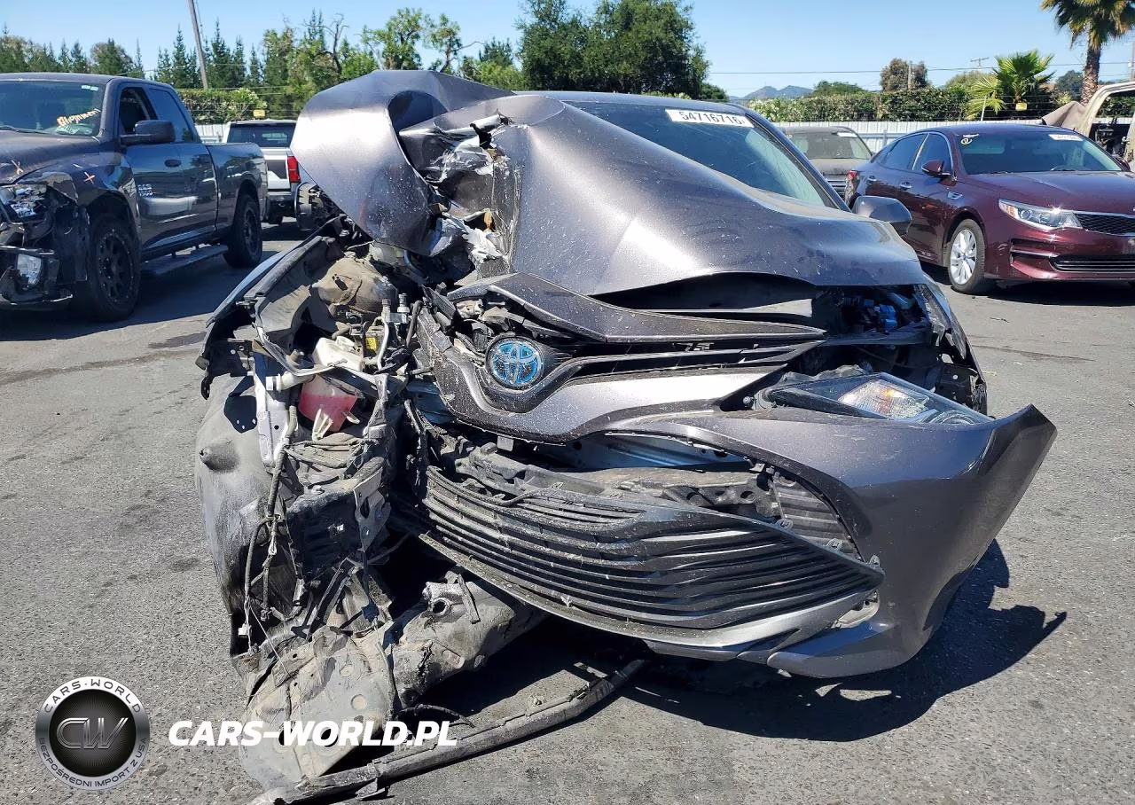 2019 Toyota Camry Le VIN:4T1B31HK2KU006482 - 5