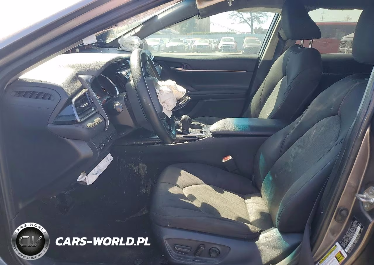2019 Toyota Camry Le VIN:4T1B31HK2KU006482 - 7