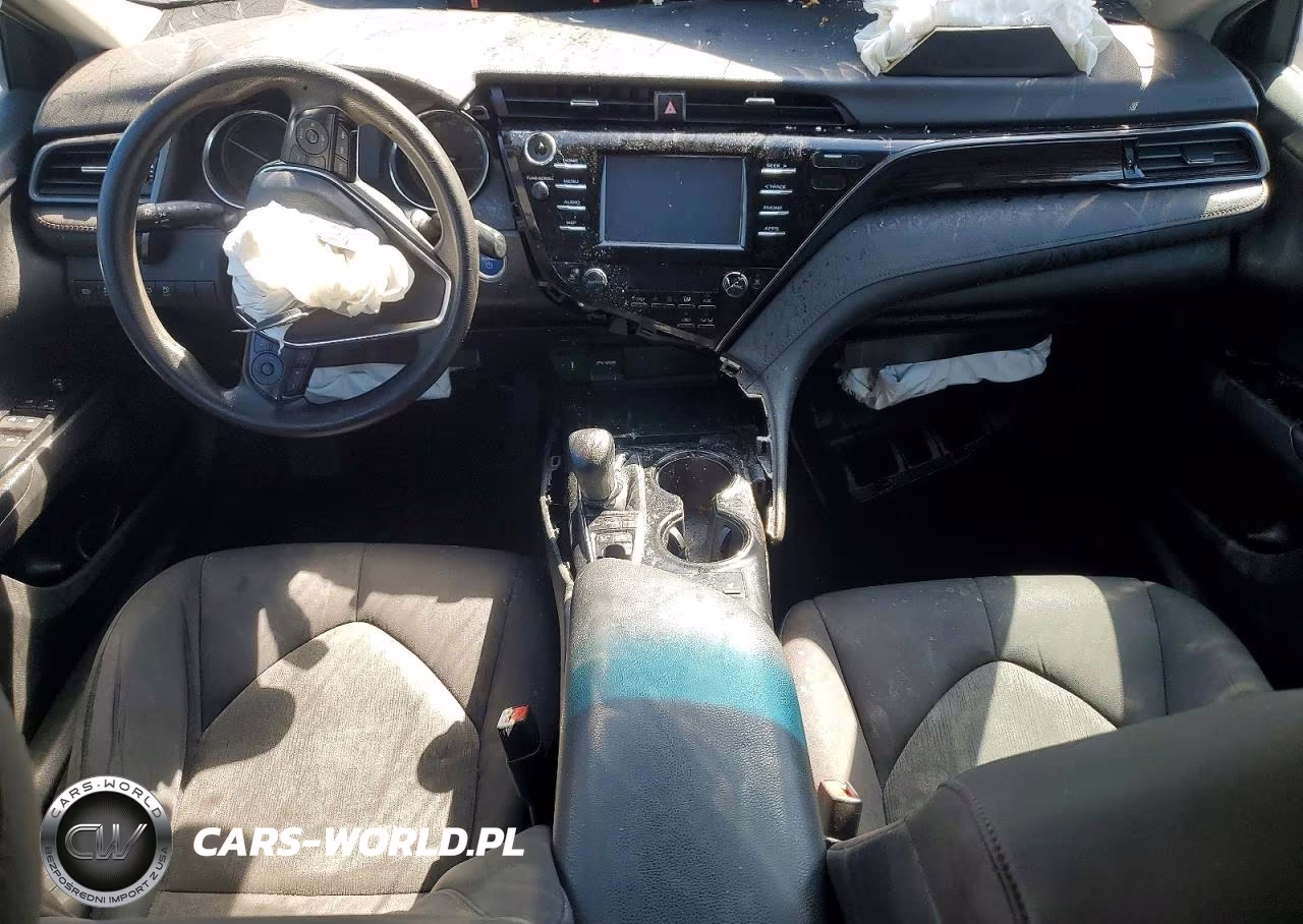 2019 Toyota Camry Le VIN:4T1B31HK2KU006482 - 8