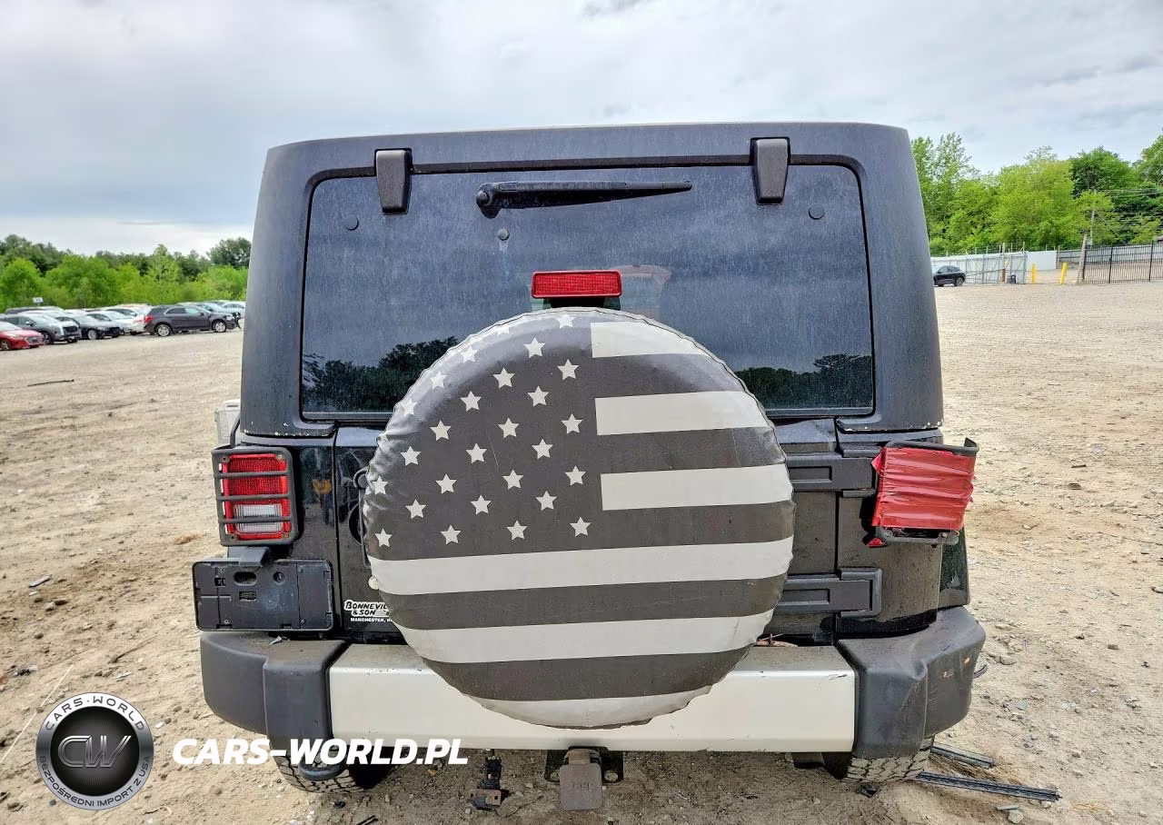 2013 Jeep Wrangler Unlimited Sahara VIN:1C4HJWEGXDL678493 - 6