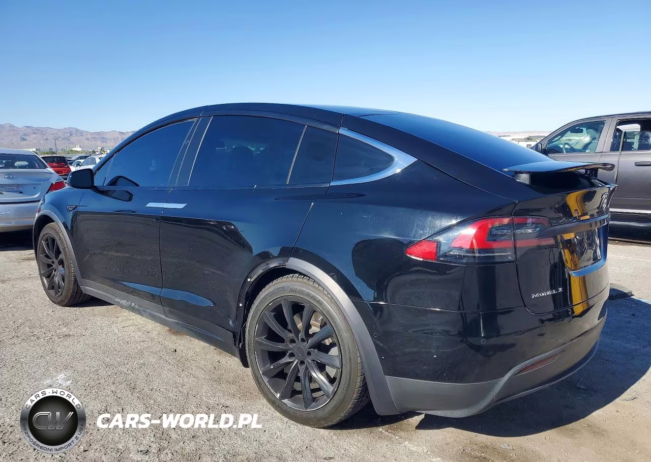 2017 Tesla Model X VIN:5YJXCDE27HF070180 - 2