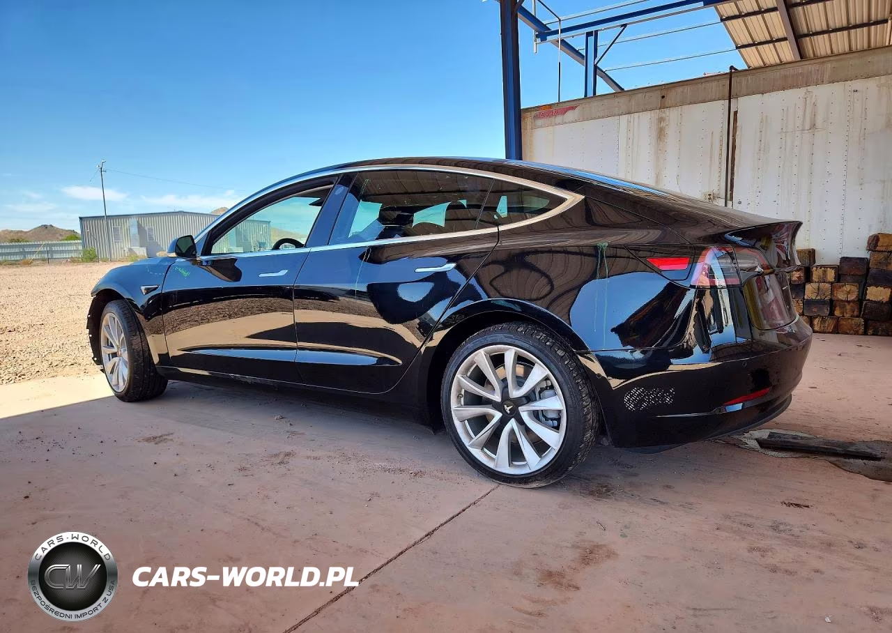 2018 Tesla Model 3 VIN:5YJ3E1EA4JF176073 - 2