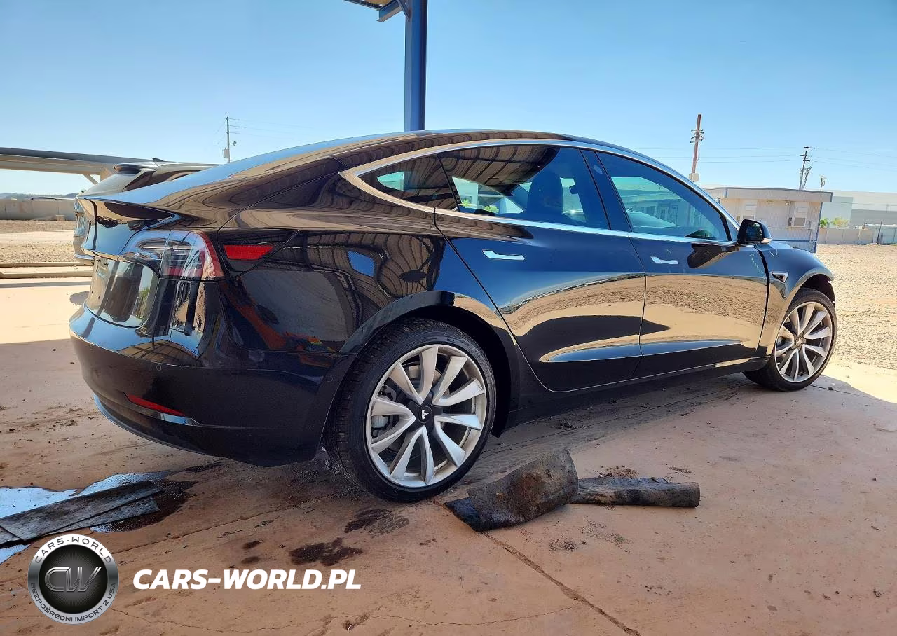 2018 Tesla Model 3 VIN:5YJ3E1EA4JF176073 - 3