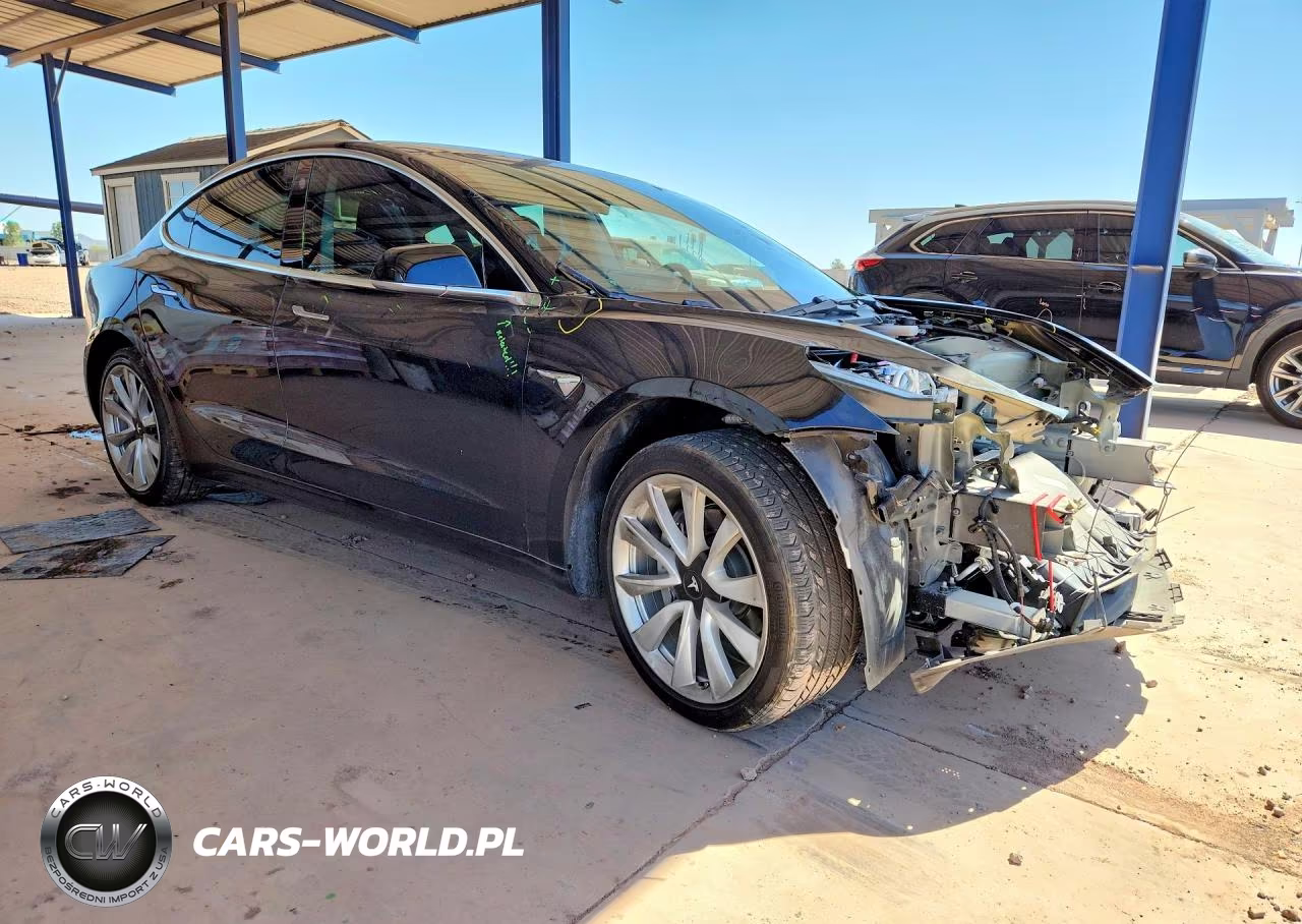 2018 Tesla Model 3 VIN:5YJ3E1EA4JF176073 - 4