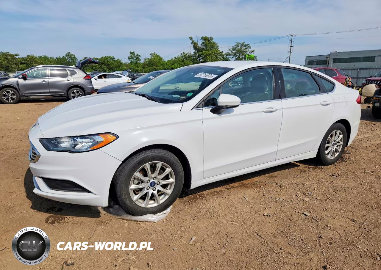 2017 Ford Fusion S – zdjęcie 1 z 12