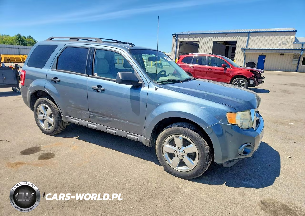 2012 Ford Escape Xlt VIN:1FMCU9DG3CKA89824 - 4