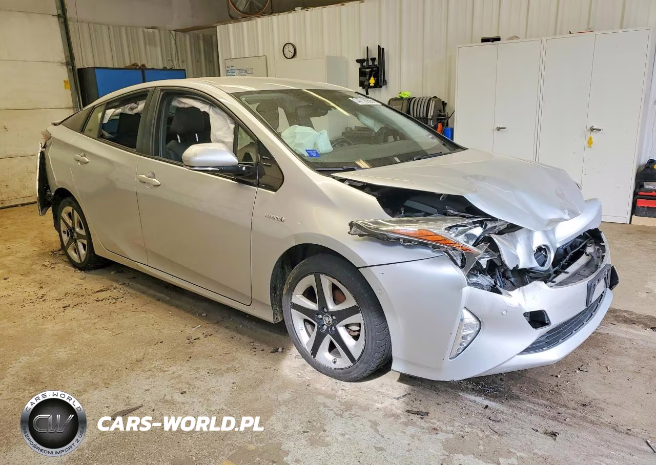 2017 Toyota Prius Four Touring VIN:JTDKARFU2H3047948 - 4