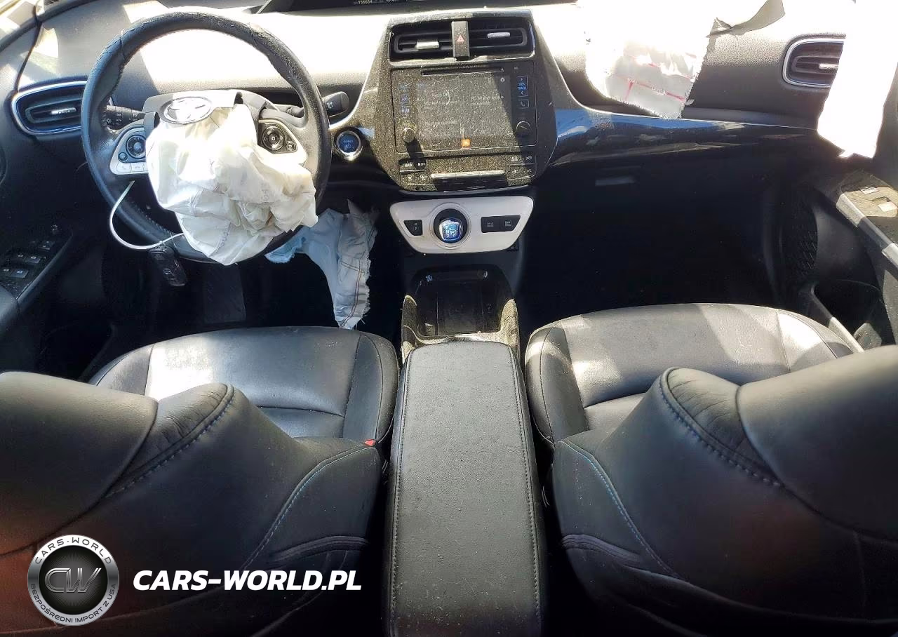 2017 Toyota Prius Four Touring VIN:JTDKARFU2H3047948 - 8