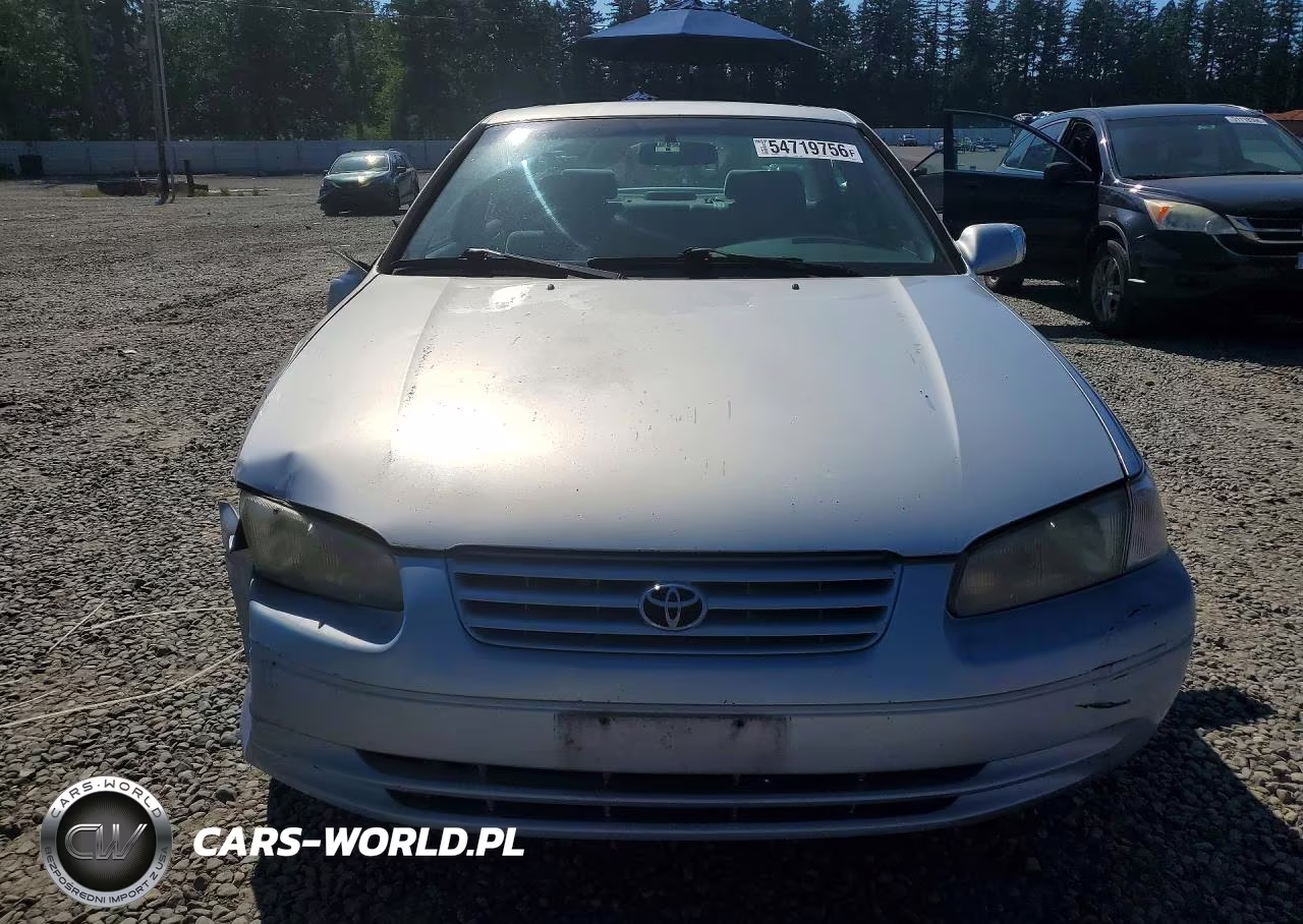 1997 Toyota Camry Le VIN:JT2BG22KXV0055134 - 5