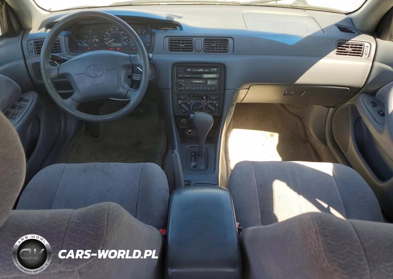 1997 Toyota Camry Le VIN:JT2BG22KXV0055134 - 8