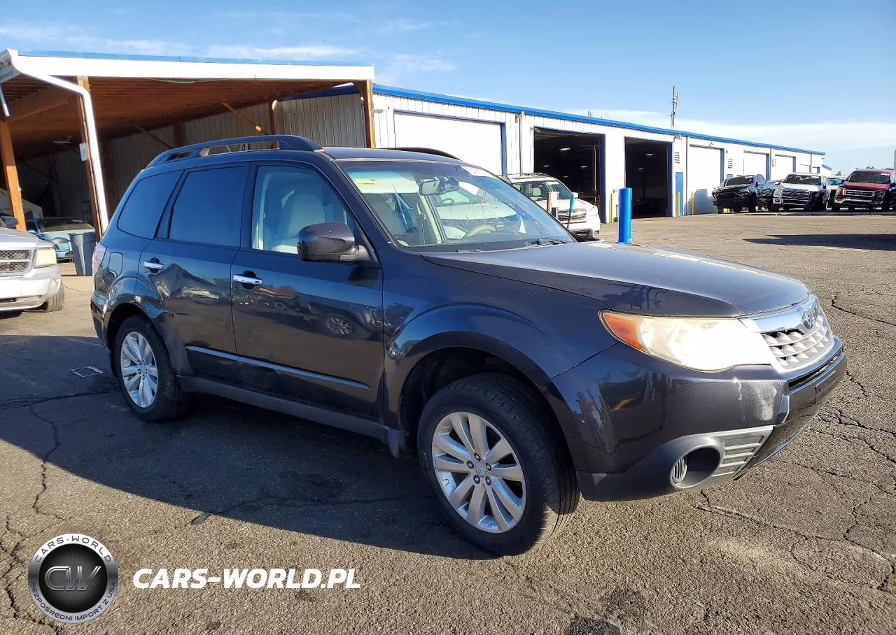 2012 Subaru Forester 2.5X Premium VIN:JF2SHADC4CH459681 - 4